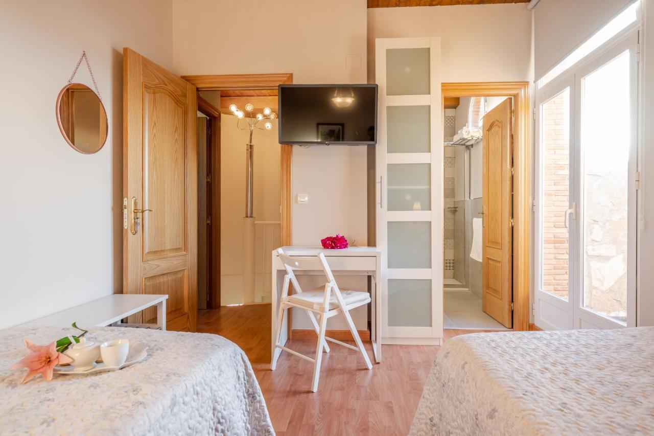 Senderos De La Alhambra Guest House La Zubia  Ngoại thất bức ảnh