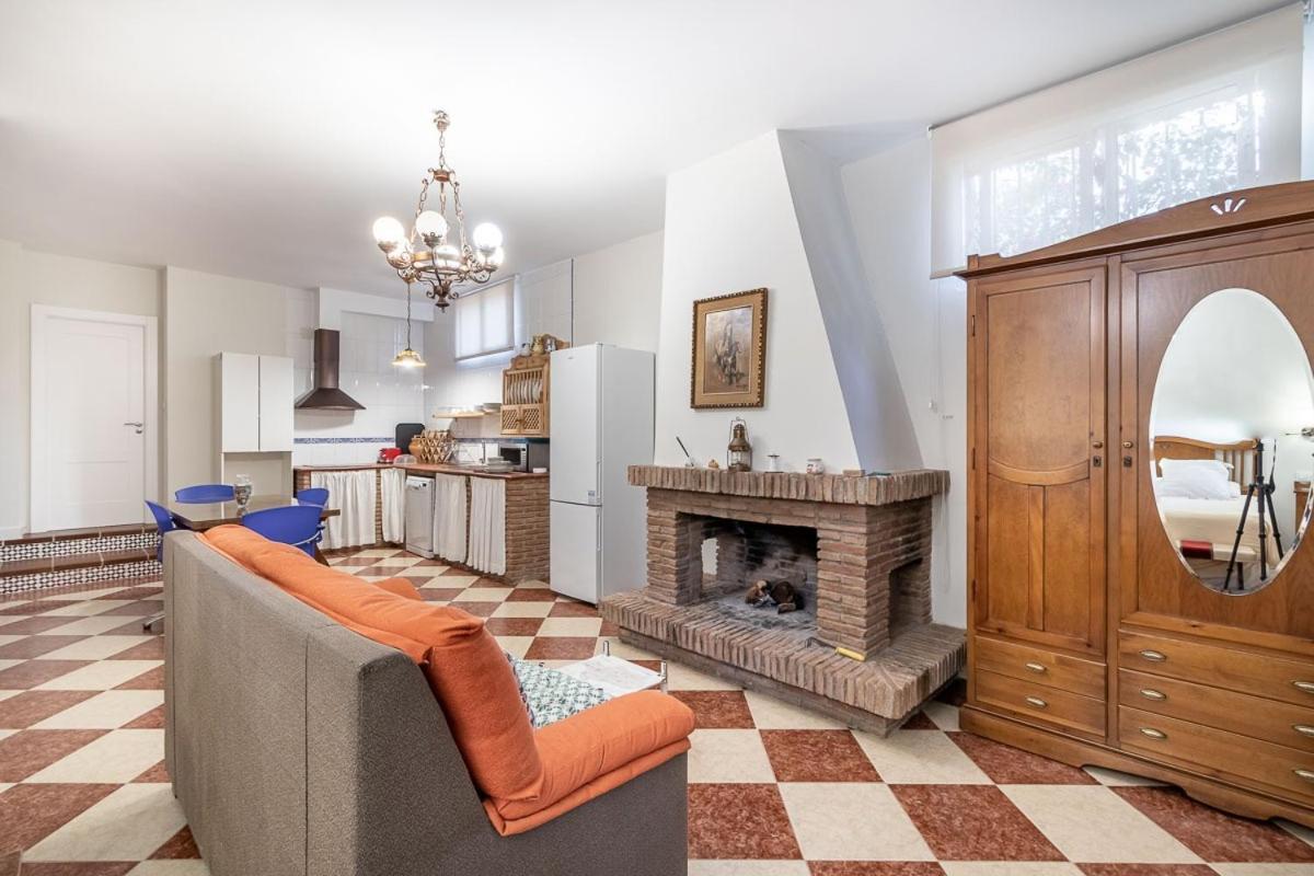 Senderos De La Alhambra Guest House La Zubia  Ngoại thất bức ảnh