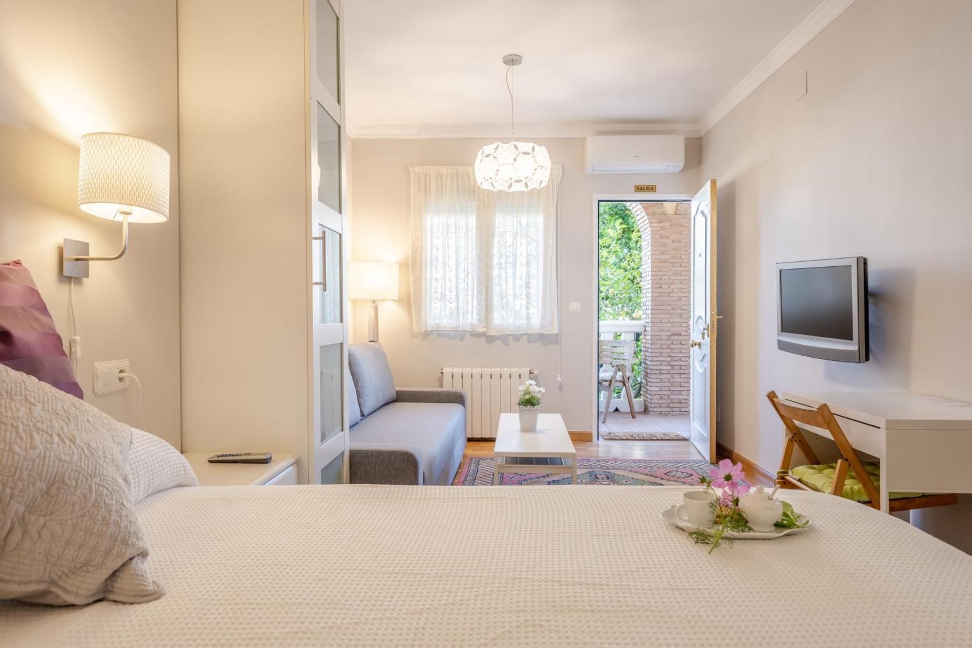 Senderos De La Alhambra Guest House La Zubia  Ngoại thất bức ảnh